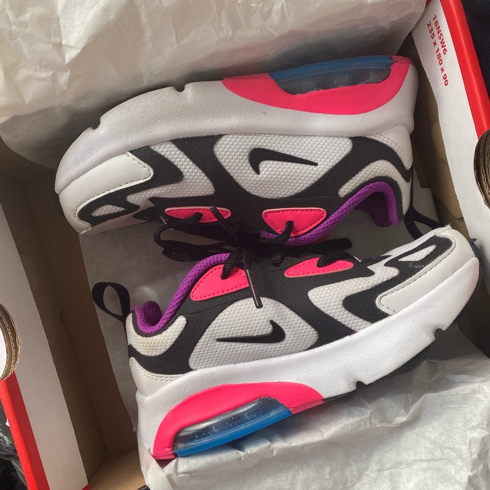 AIR MAX 200